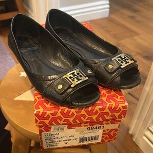Tory Burch Clines open toe flats